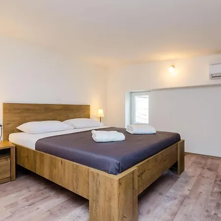 Baza - Duplex Triple No.6 * Dubrovník